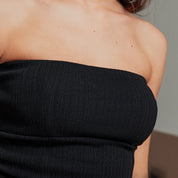 BLUSA AJUSTADA CORTA STRAPLESS COSSA