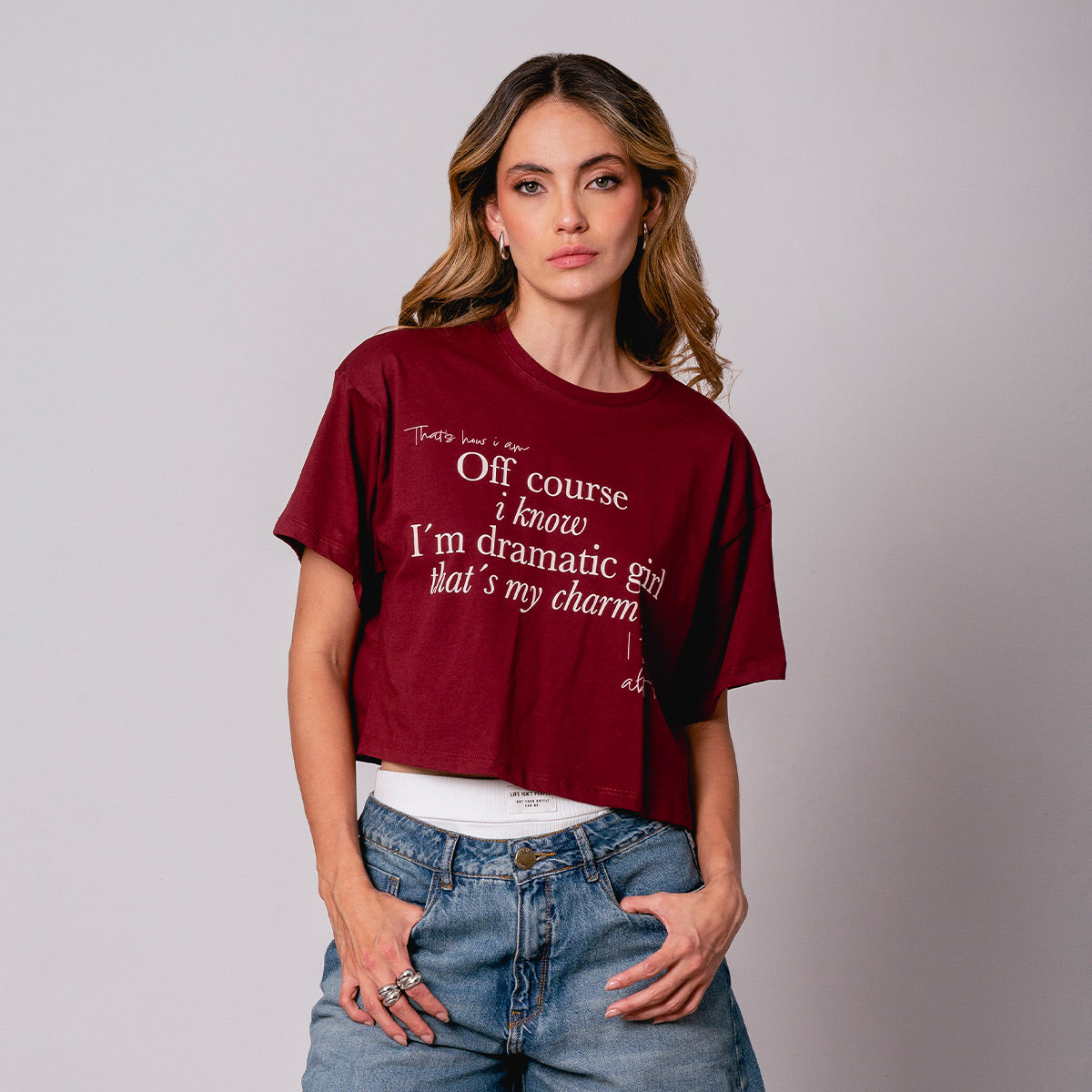 CAMISETA AMPLIA CORTA MANGA CORTA AMARE