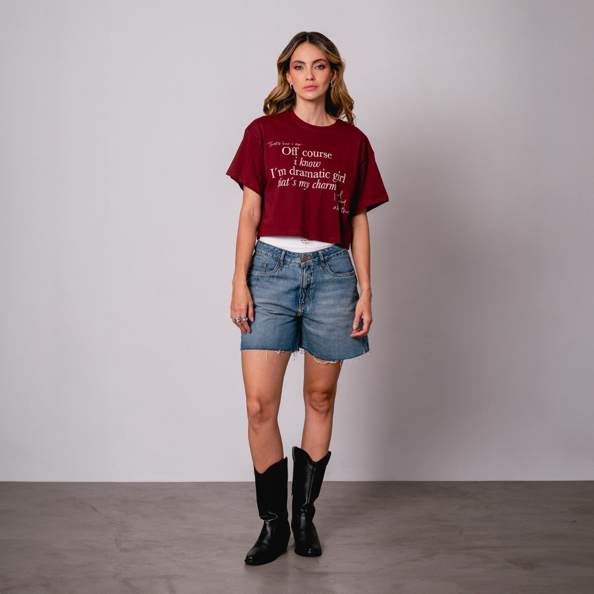 CAMISETA AMPLIA CORTA MANGA CORTA AMARE