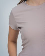 CAMISETA AJUSTADA LARGA MANGA CORTA MADE