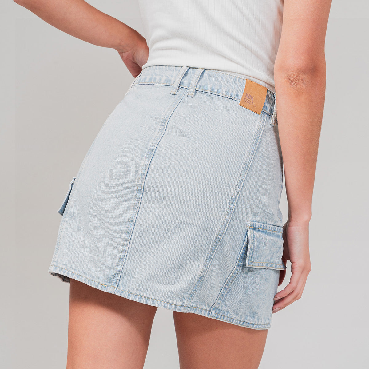 FALDA AJUSTADA TALLE ALTO SWE