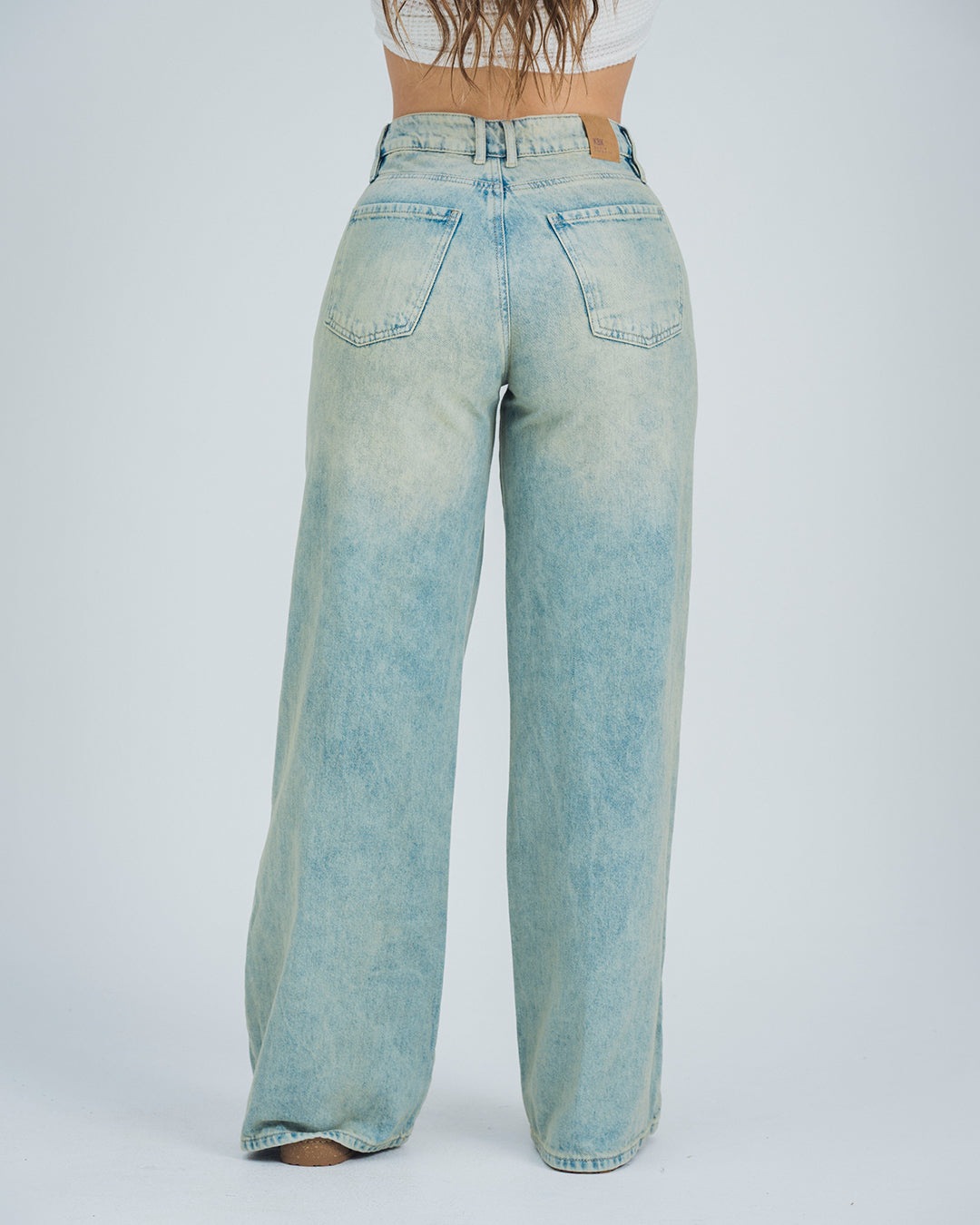 JEAN WIDE LEG TALLE ALTO GRAPE