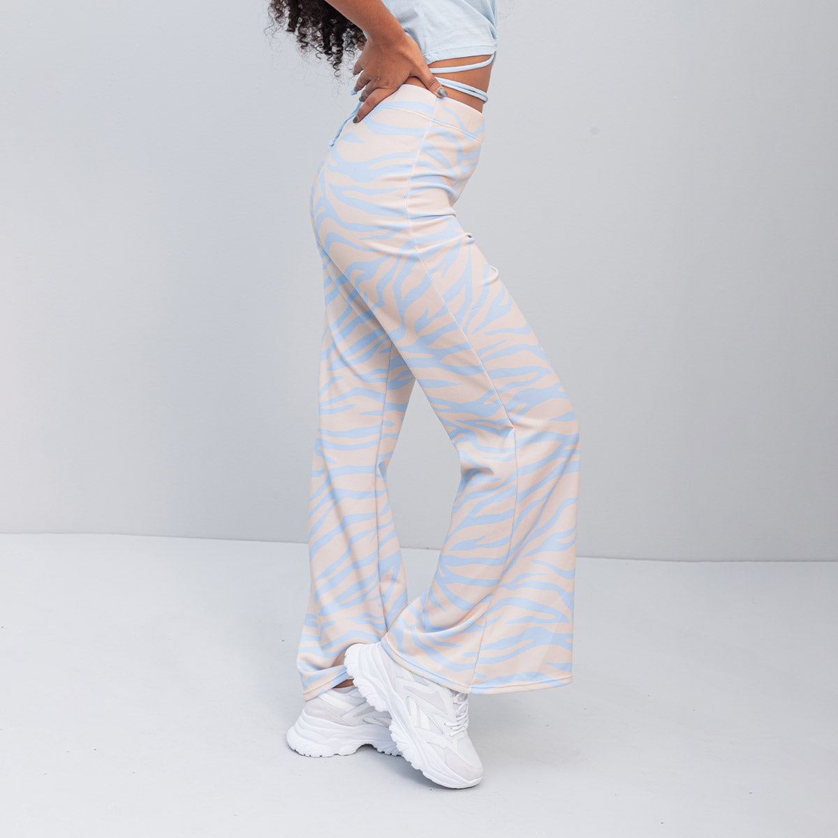 PANTALON BOTA CAMPANA TALLE ALTO CLARITO