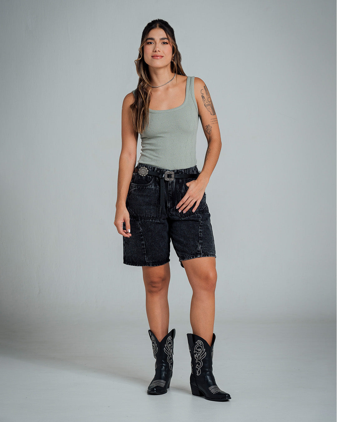 BERMUDA TALLE MEDIO KETU