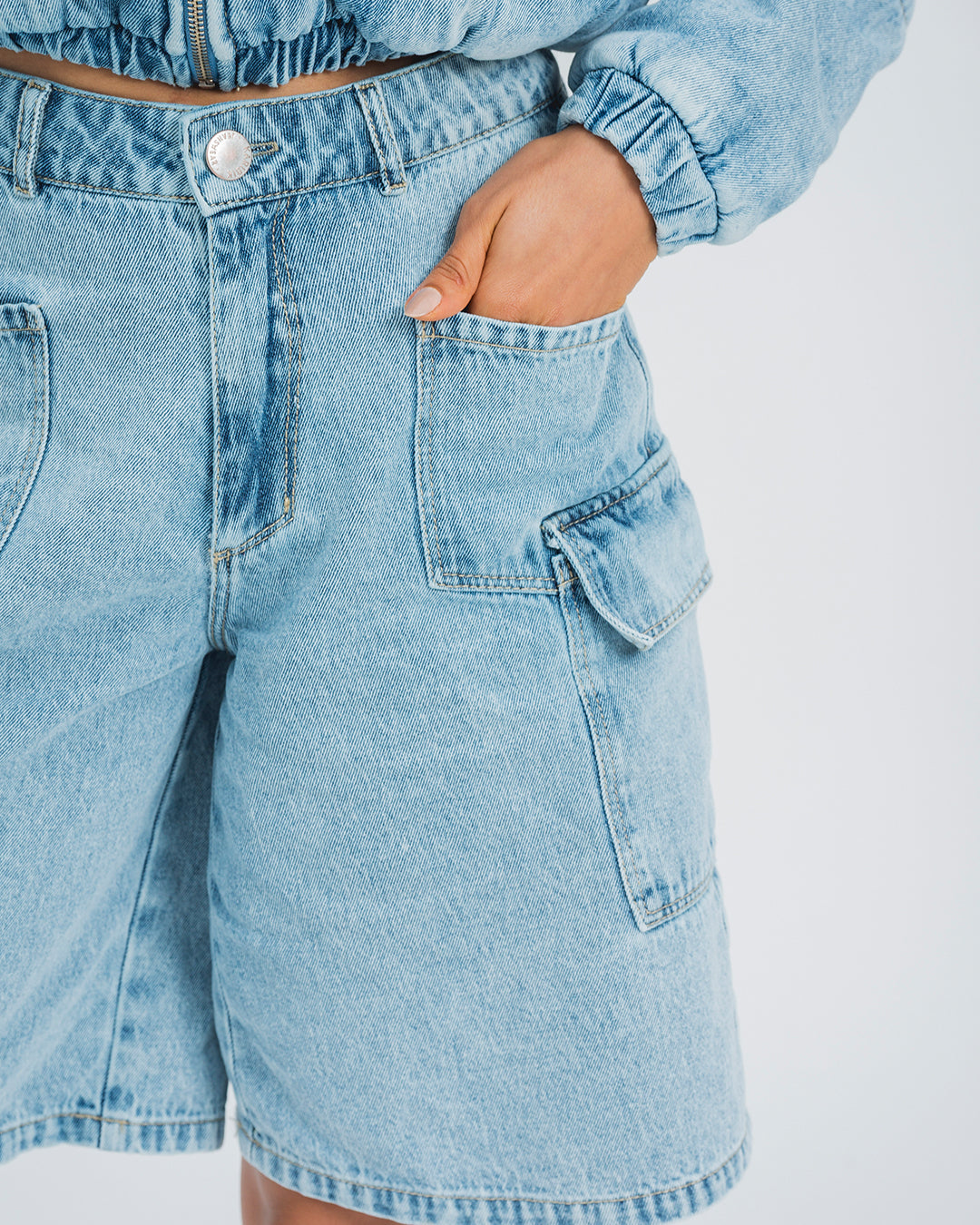 BERMUDA TALLE MEDIO IDRIA