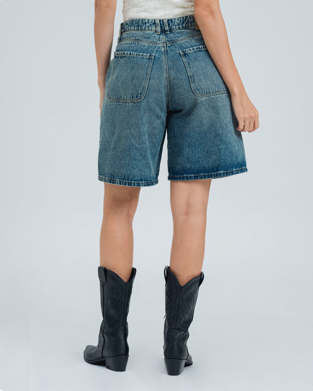 BERMUDA TALLE MEDIO ASARI