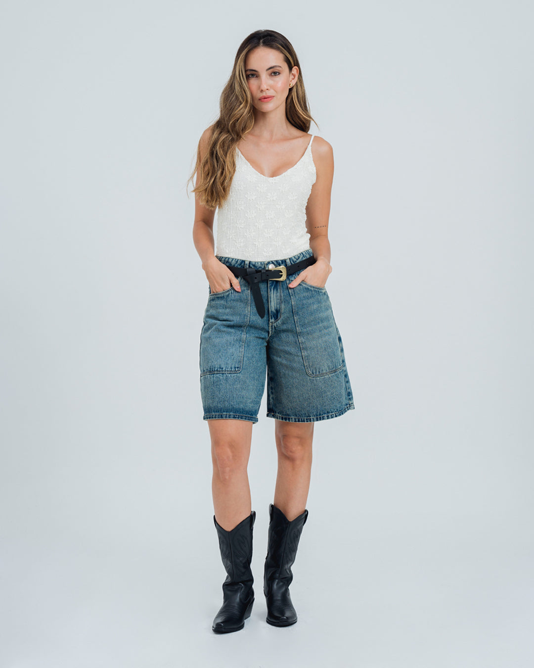 BERMUDA TALLE MEDIO ASARI