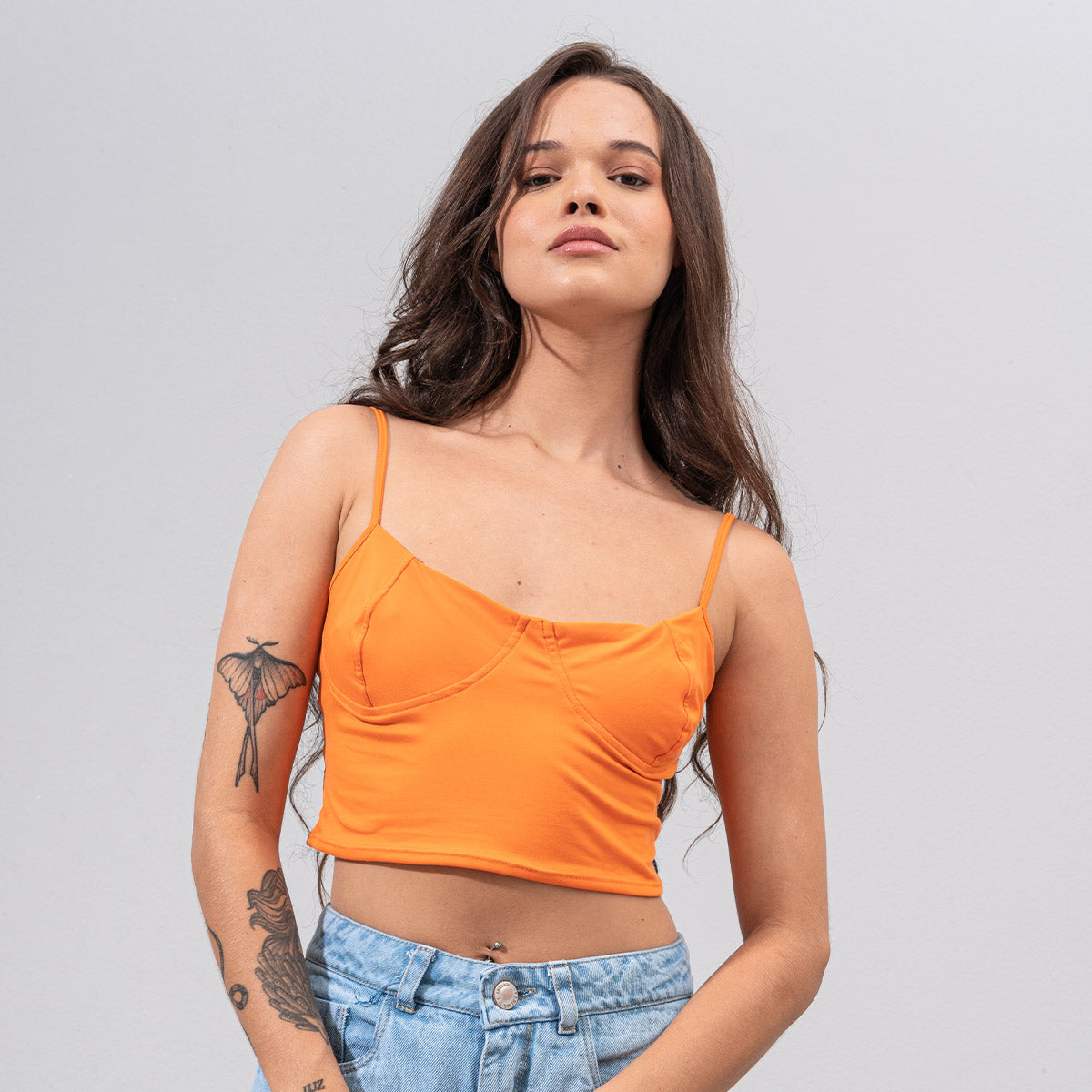 BLUSA AJUSTADA CORTA TIRAS SAMJO