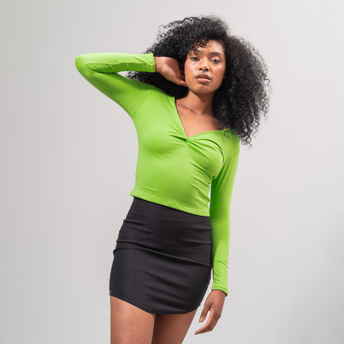 BLUSA AJUSTADA CORTA MANGA LARGA DARLIN