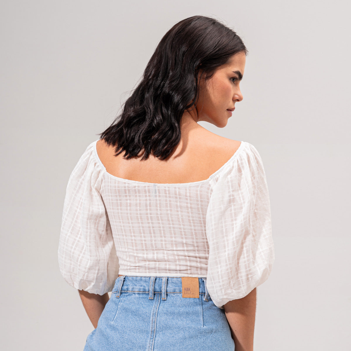 BLUSA SEMI AMPLIA MANGA CORTA CARTAS