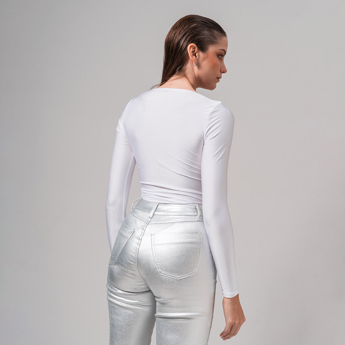 BLUSA AJUSTADA CORTA MANGA LARGA MANCHA