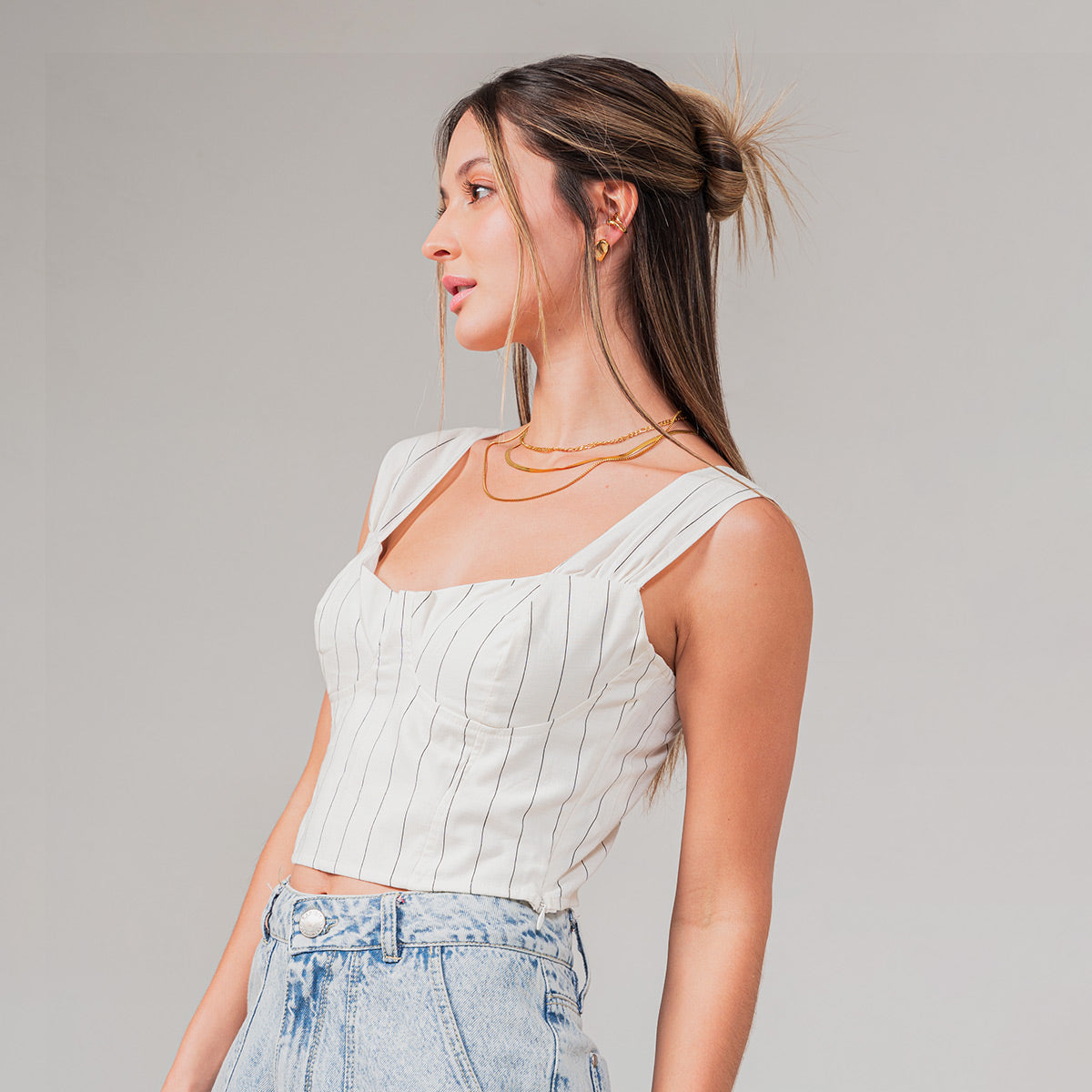 BLUSA AJUSTADA CORTA TIRAS ALGUITO