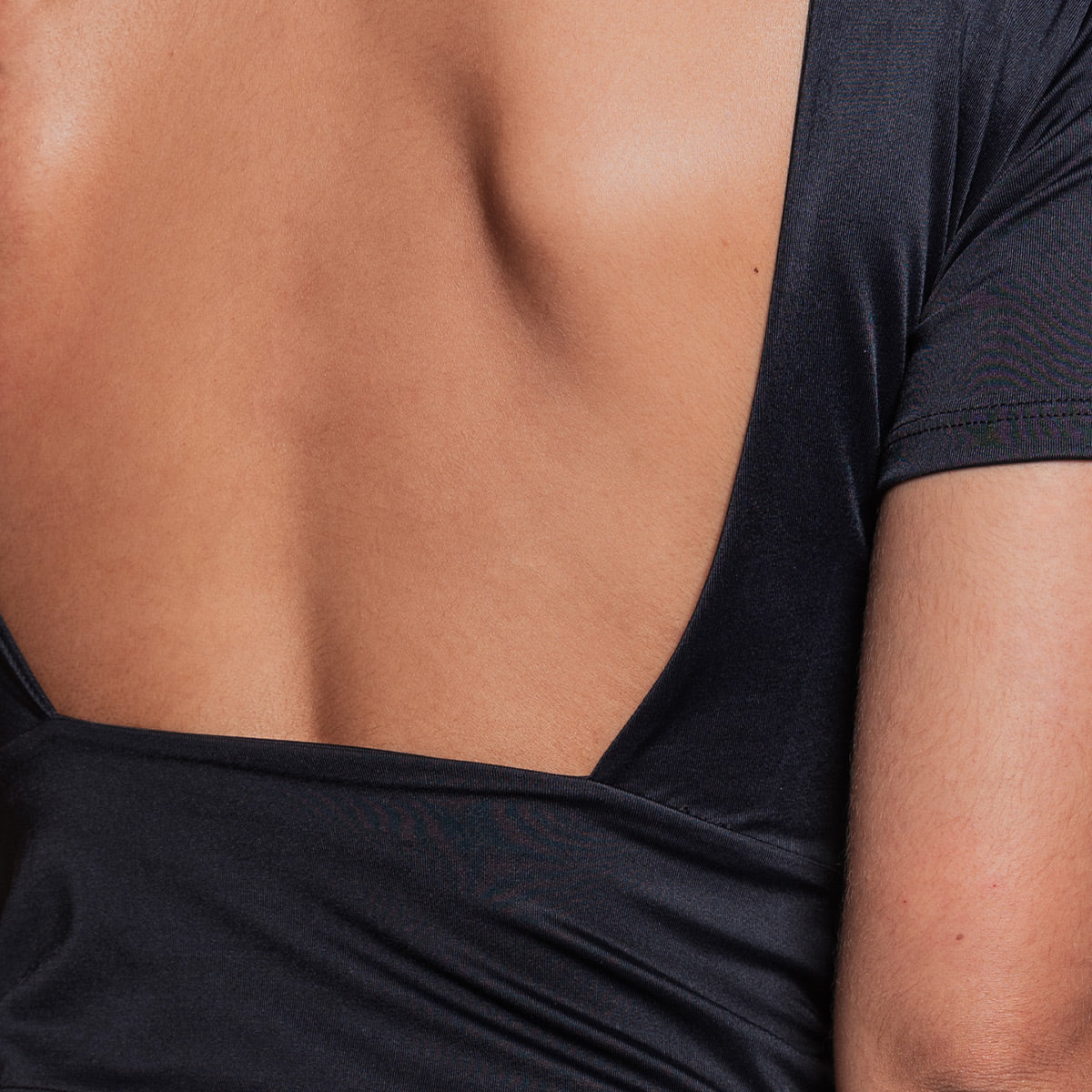 BLUSA AJUSTADA CORTA MANGA CORTA CANFI