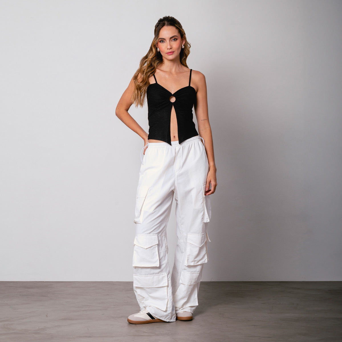 BLUSA SEMI AJUSTADA TIRAS PARLO