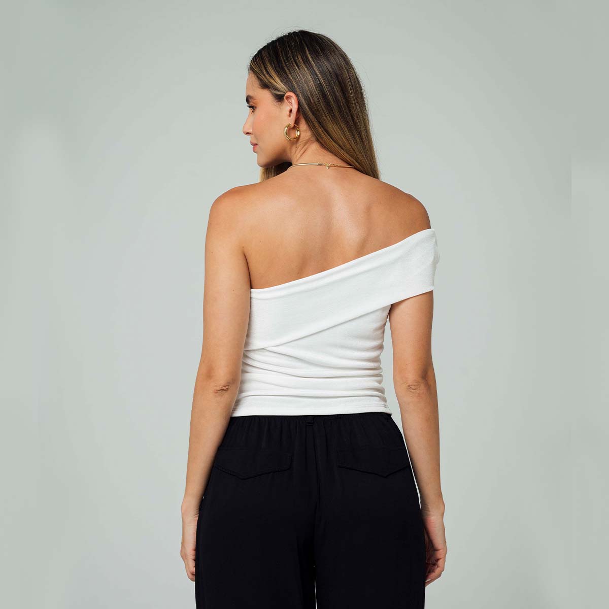 BLUSA AJUSTADA CORTA SHOULDERLESS SIDNY