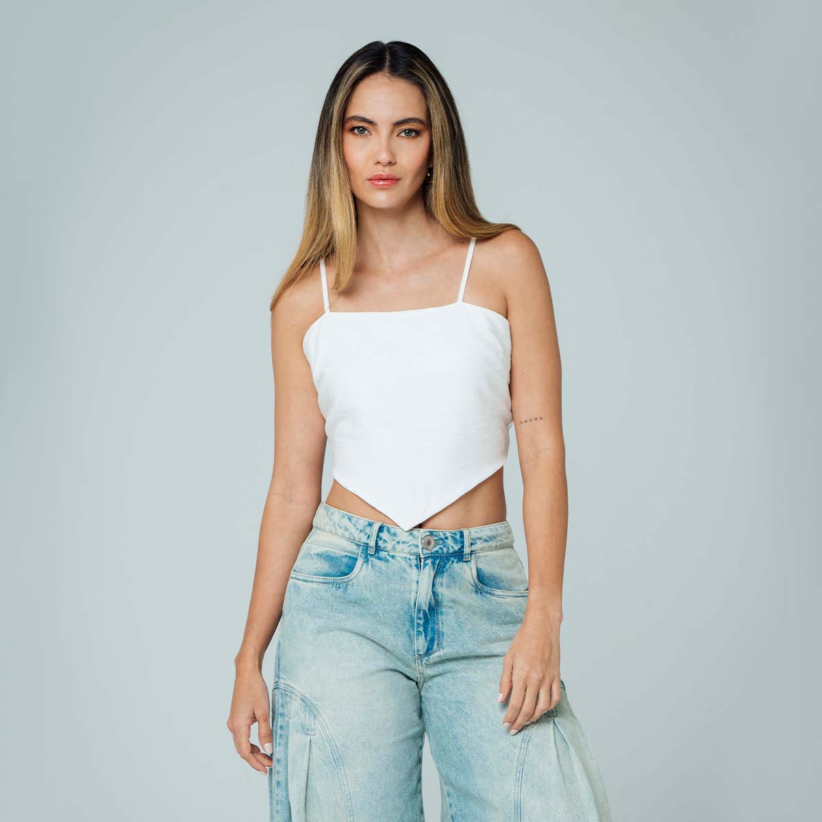 BLUSA AJUSTADA CORTA TIRAS CAIRO