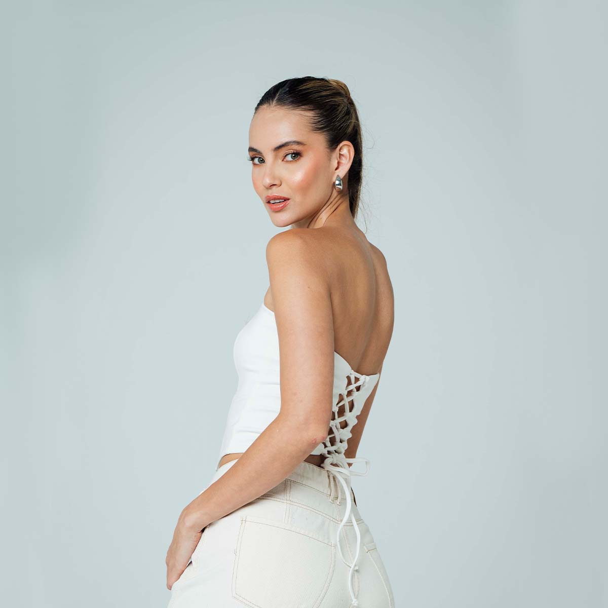 BLUSA AJUSTADA LARGO MEDIO STRAPLESS NAR