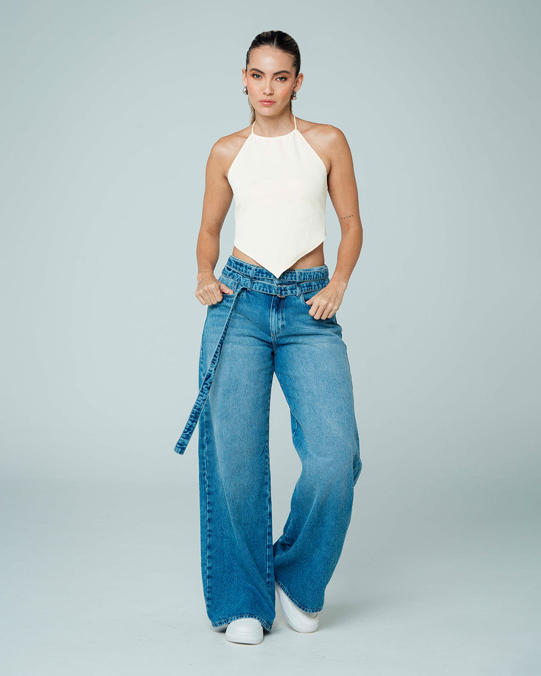 BLUSA AJUSTADA LARGO MEDIO CUELLO HALTER