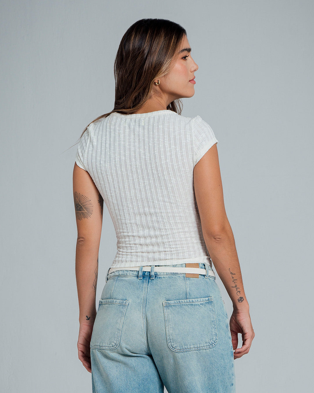BLUSA SEMI AJUSTADA LARGO MEDIO MANGA CO