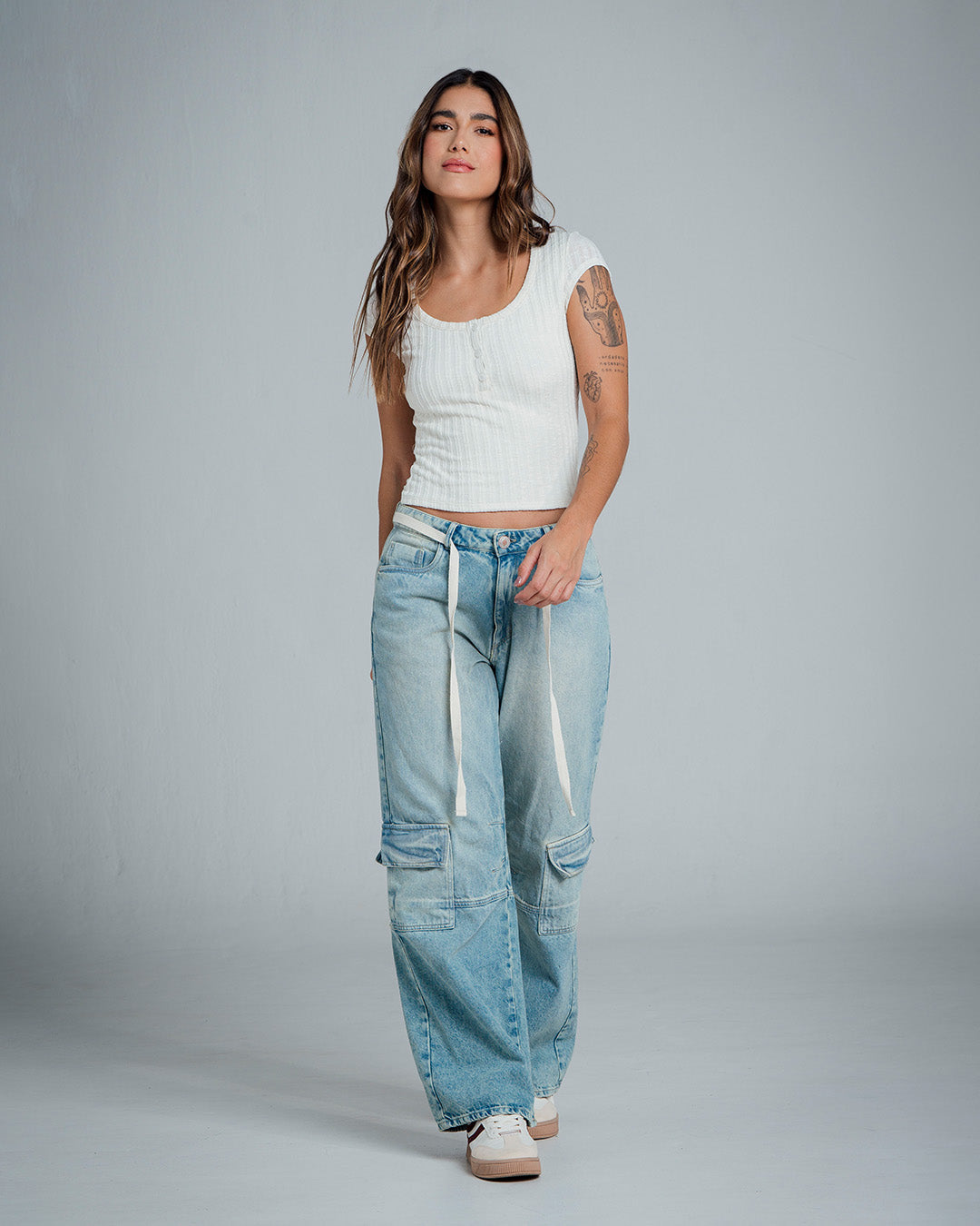 BLUSA SEMI AJUSTADA LARGO MEDIO MANGA CO