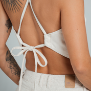 BLUSA SEMI AJUSTADA TIRAS ALMOND