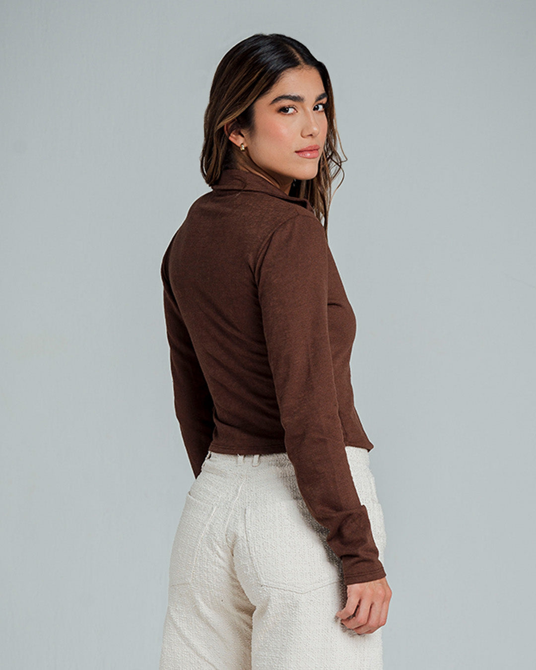 BLUSA AJUSTADA LARGO MEDIO MANGA LARGA T