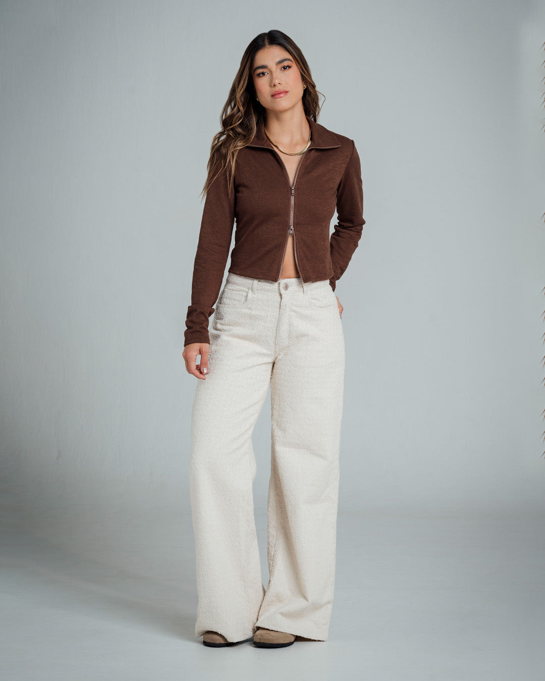 BLUSA AJUSTADA LARGO MEDIO MANGA LARGA T