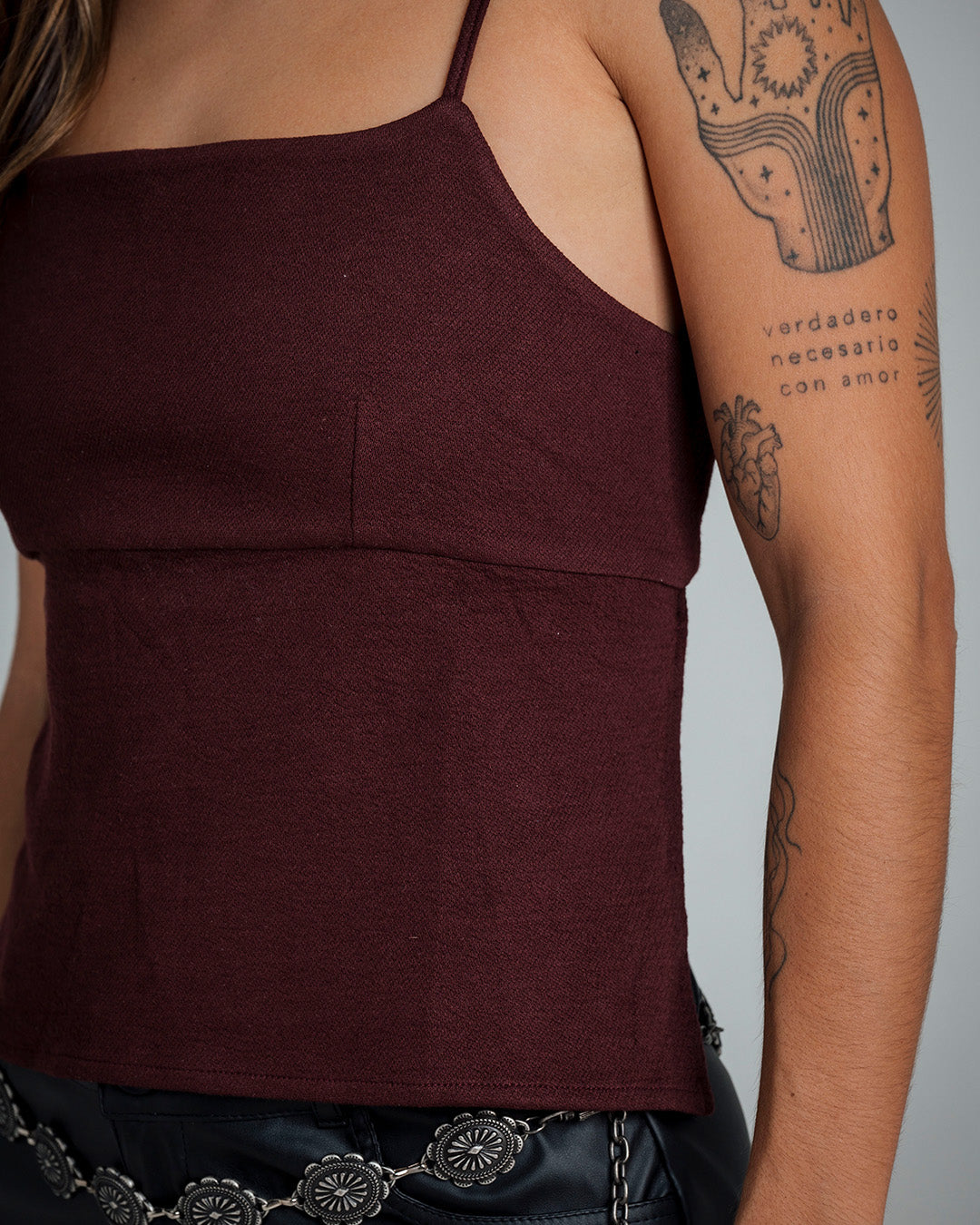 BLUSA SEMI AJUSTADA TIRAS VELDA