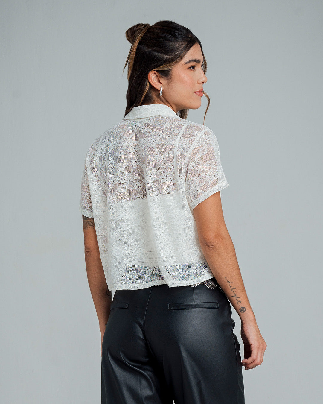 BLUSA SEMI AMPLIA MANGA CORTA TECRE