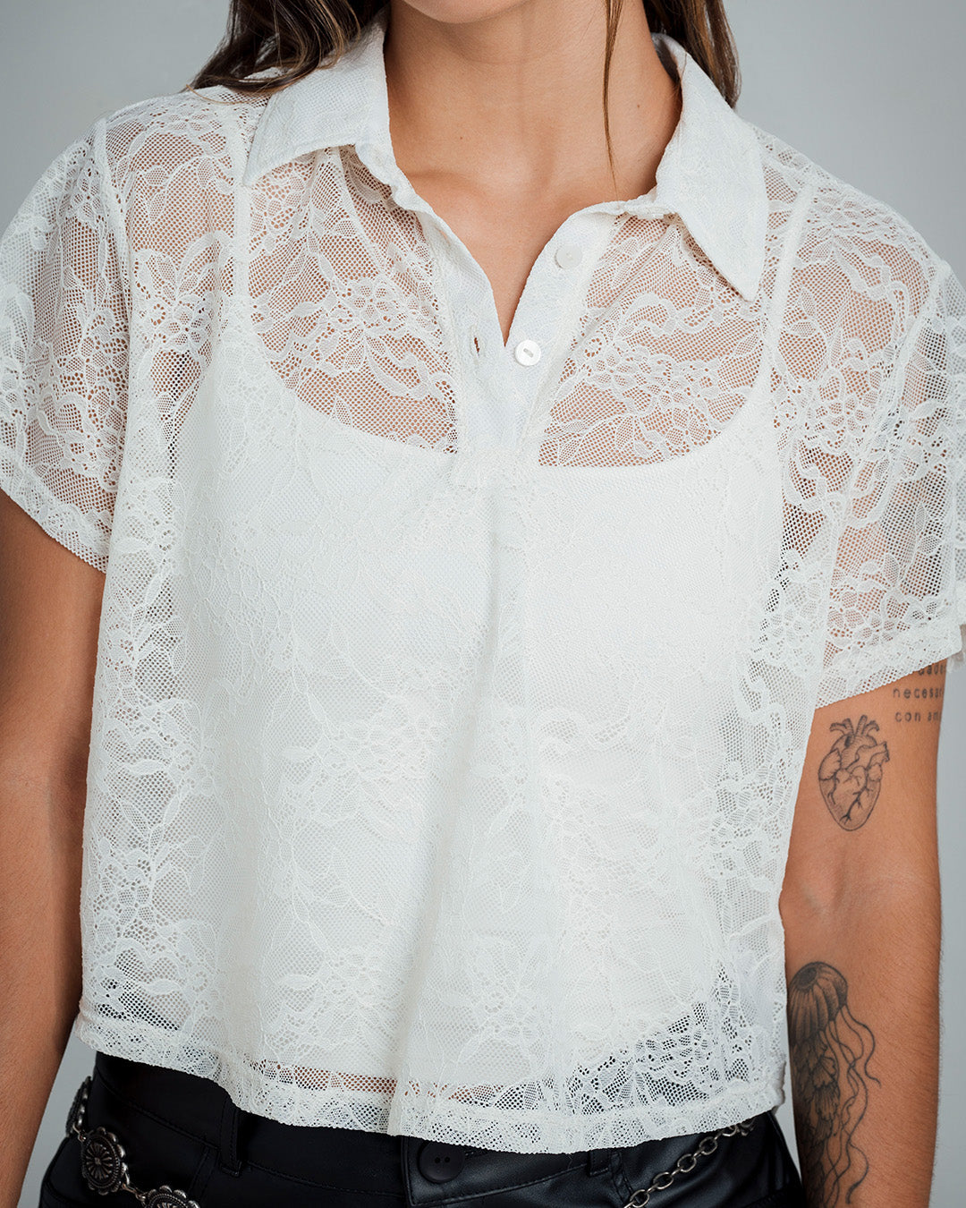 BLUSA SEMI AMPLIA MANGA CORTA TECRE