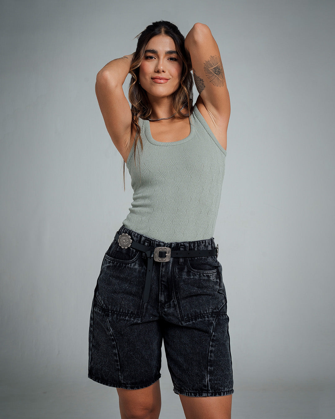 BLUSA AJUSTADA LARGO MEDIO MANGA SISA RO