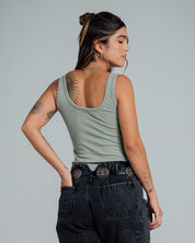 BLUSA AJUSTADA LARGO MEDIO MANGA SISA RO