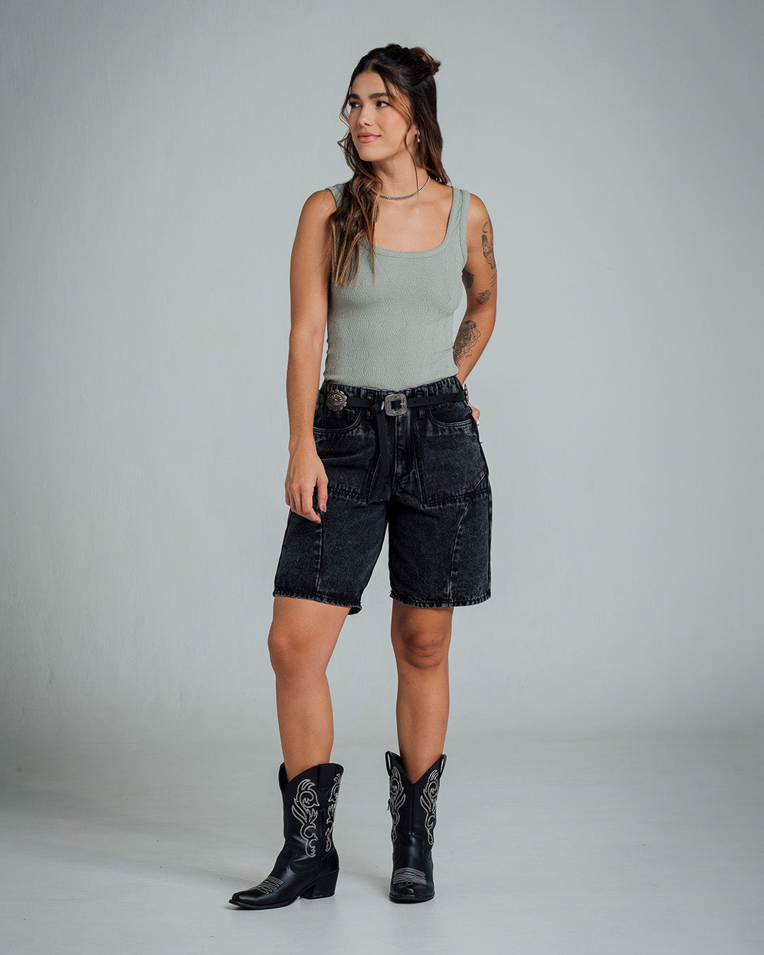 BLUSA AJUSTADA LARGO MEDIO MANGA SISA RO