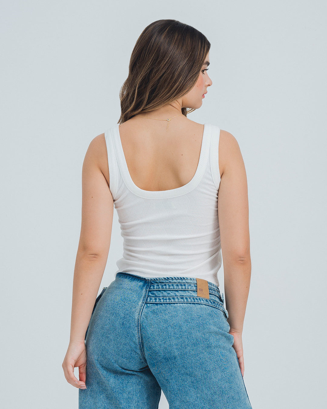 BLUSA AJUSTADA LARGO MEDIO MANGA SISA PE