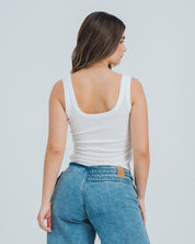 BLUSA AJUSTADA LARGO MEDIO MANGA SISA PE