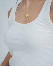 BLUSA AJUSTADA LARGO MEDIO MANGA SISA PE