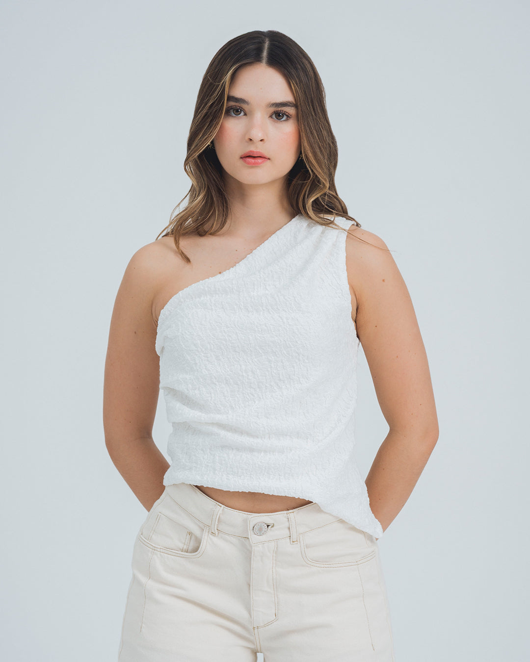 BLUSA AJUSTADA LARGO MEDIO SHOULDERLESS