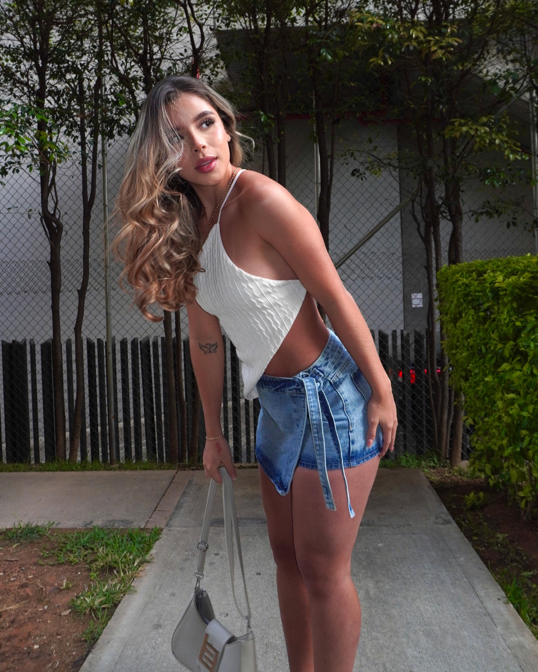 BLUSA AJUSTADA LARGA MANGA SISA LUYI