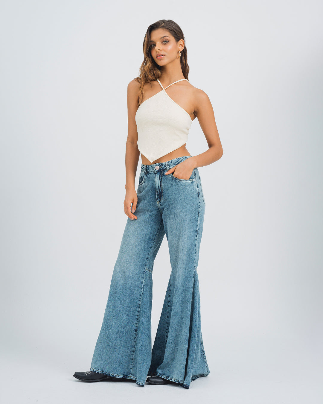 BLUSA AJUSTADA CUELLO HALTER PRATI