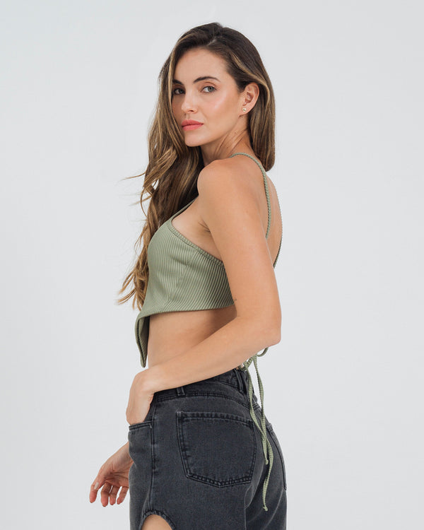 BLUSA AJUSTADA CUELLO HALTER OLIVO