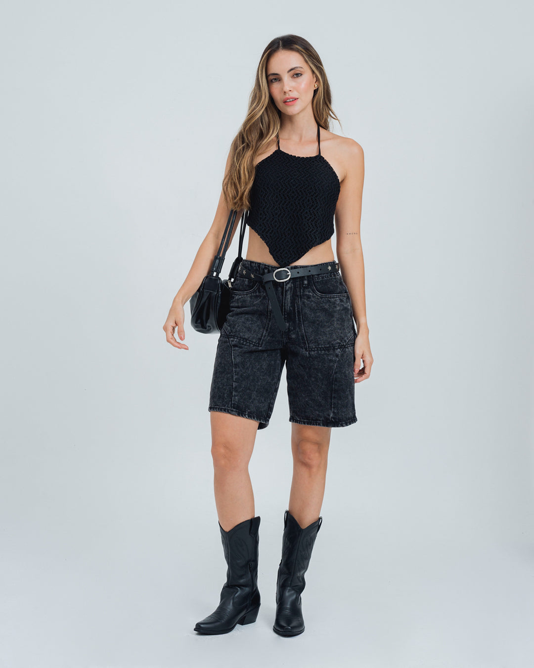 BLUSA SEMI AMPLIA CUELLO HALTER AKSEL