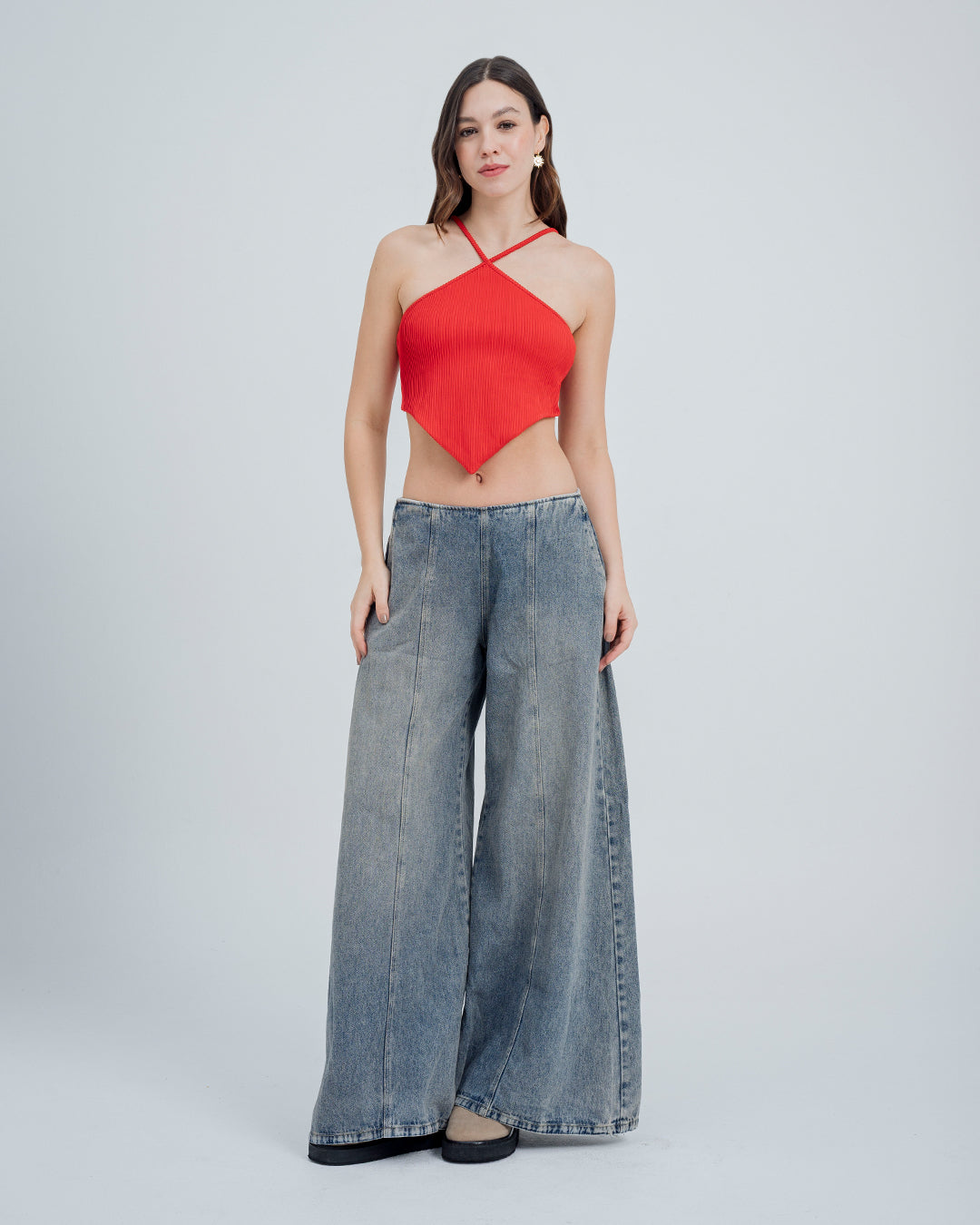 BLUSA AJUSTADA CUELLO HALTER SOLI