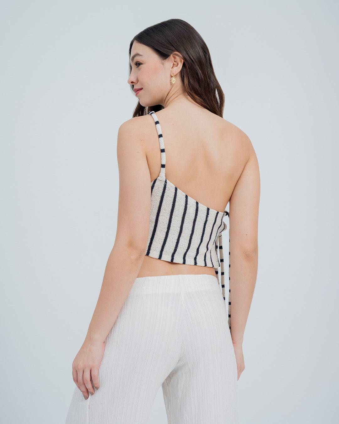 BLUSA SEMI AJUSTADA DE UN HOMBRO LETO