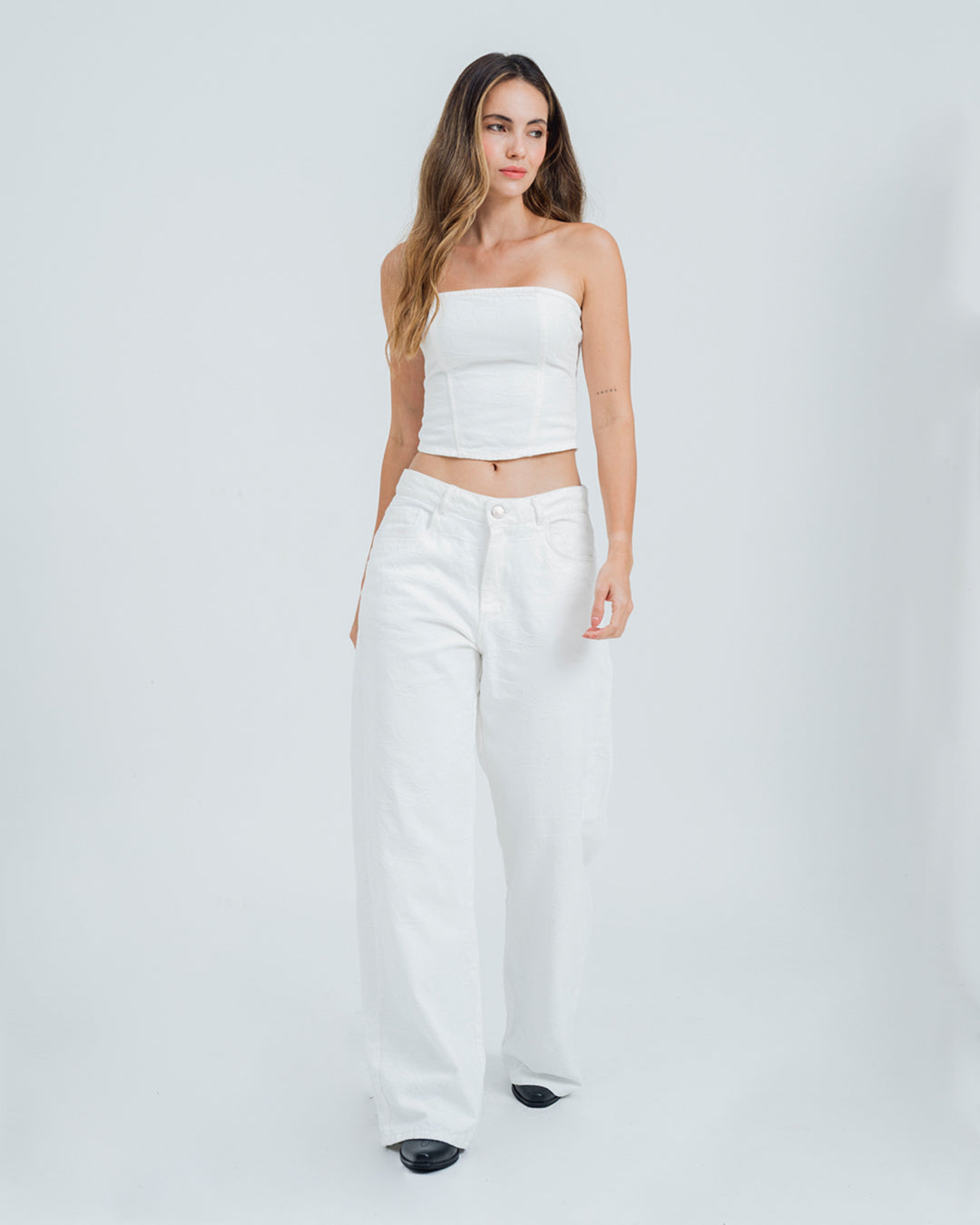 BLUSA AJUSTADA STRAPLESS FLOWER