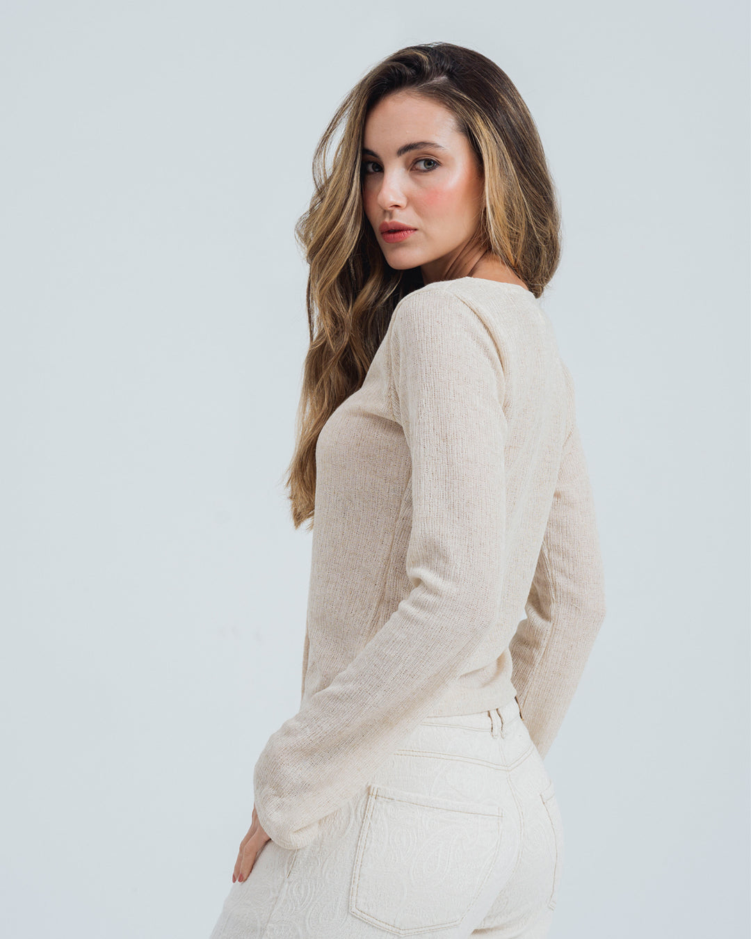 BLUSA SEMI AMPLIA MANGA LARGA AMARI