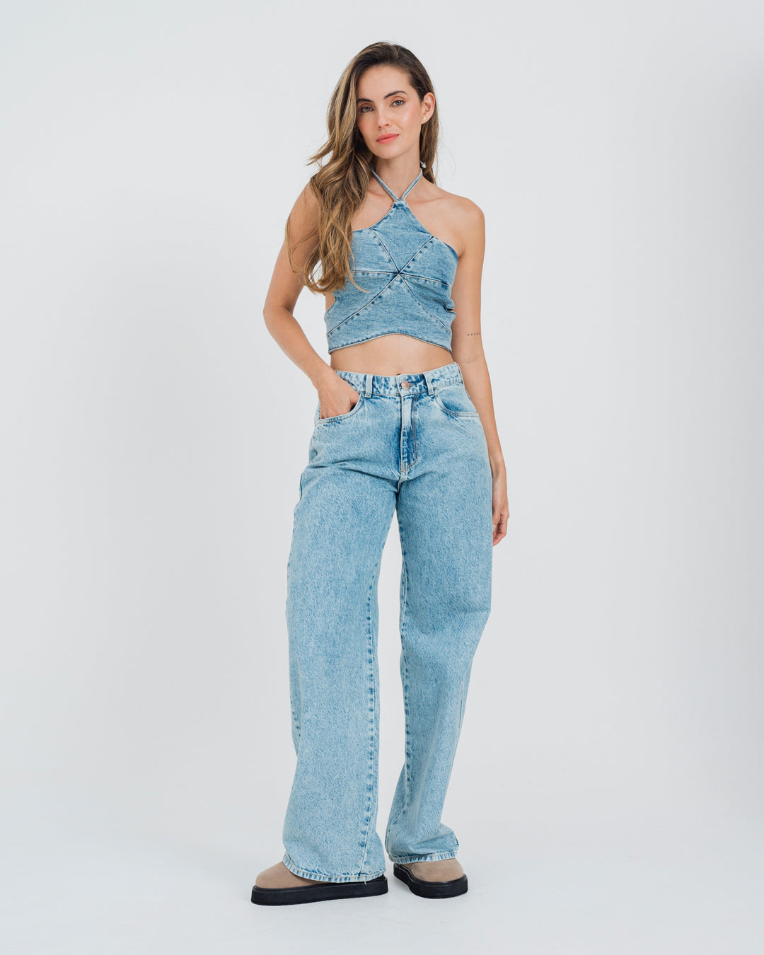 BLUSA AJUSTADA CORTA TIRAS BRISS
