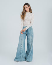 BLUSA AJUSTADA MANGA LARGA PLUNI