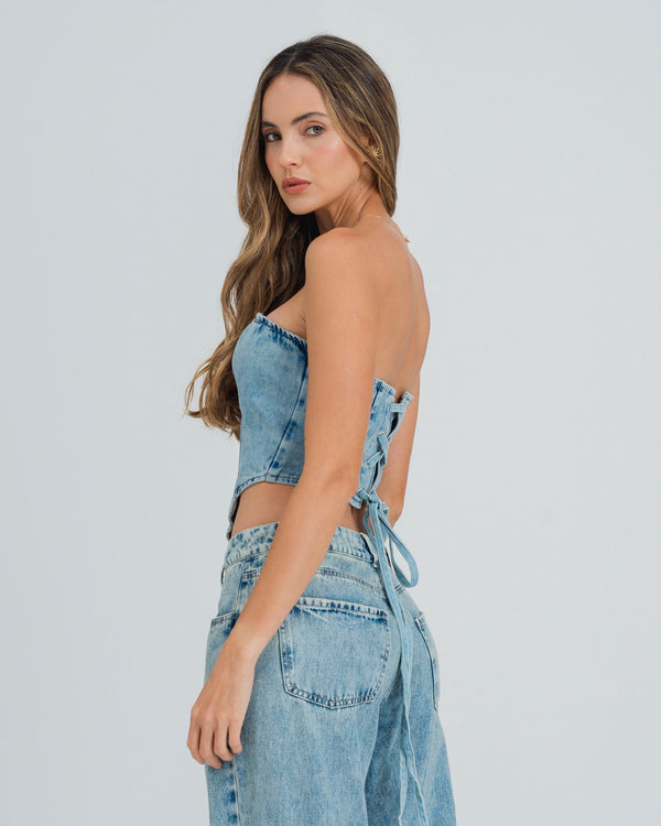 BLUSA AJUSTADA STRAPLESS ELEN