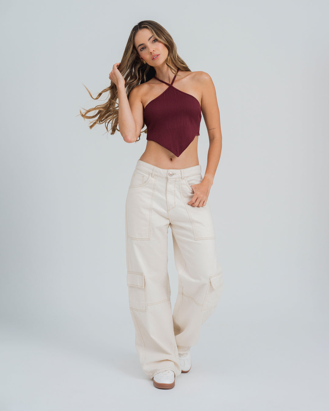 BLUSA AJUSTADA CUELLO HALTER BORUSIA