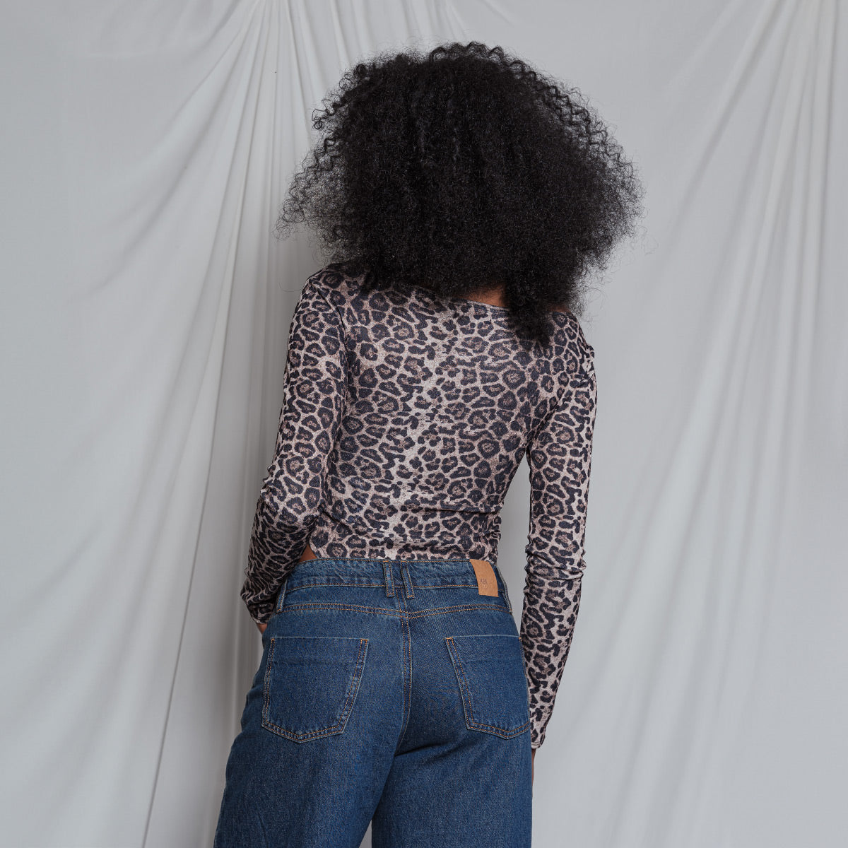 BODY TIRO ALTO MANGA LARGA LEOS